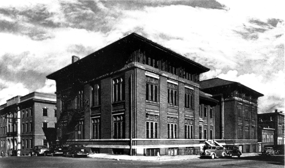 Black and white photo of old Emory School of Medicine building
