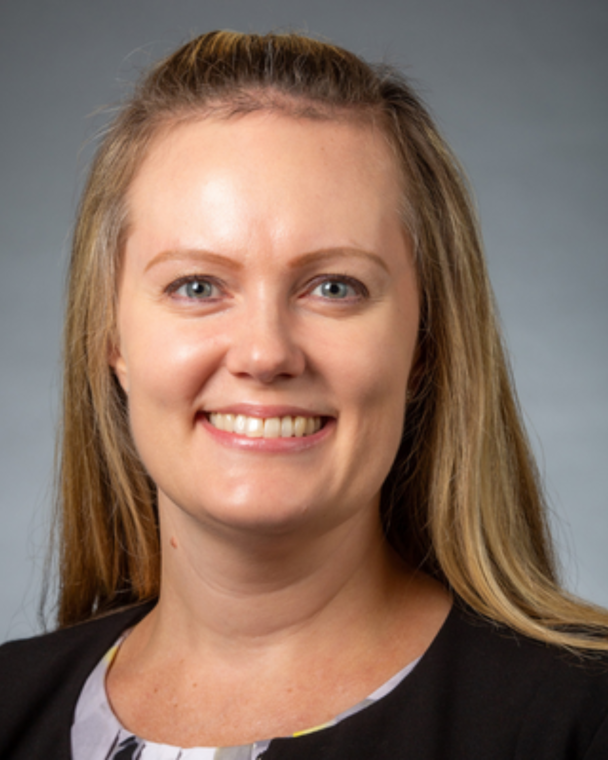 Jennifer Spangle headshot