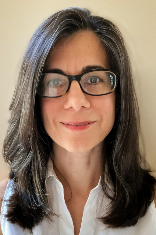 Alexandra Tiliakos headshot