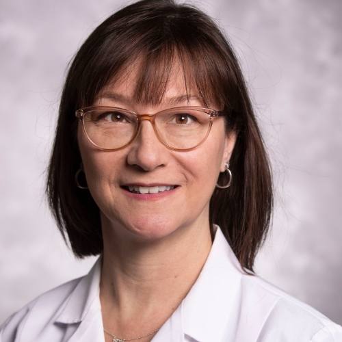 Carrie Cwiak headshot