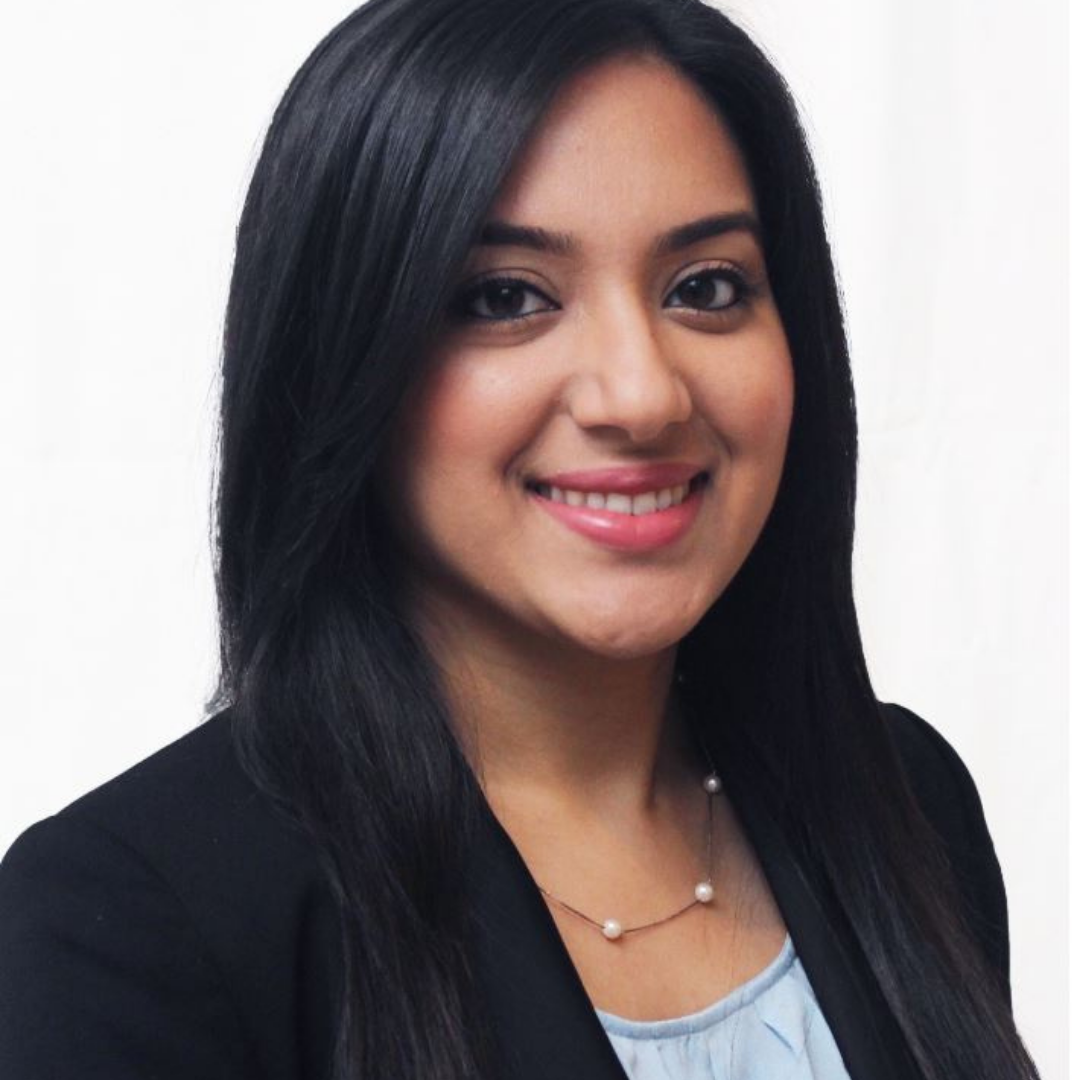 Zainab Raza headshot