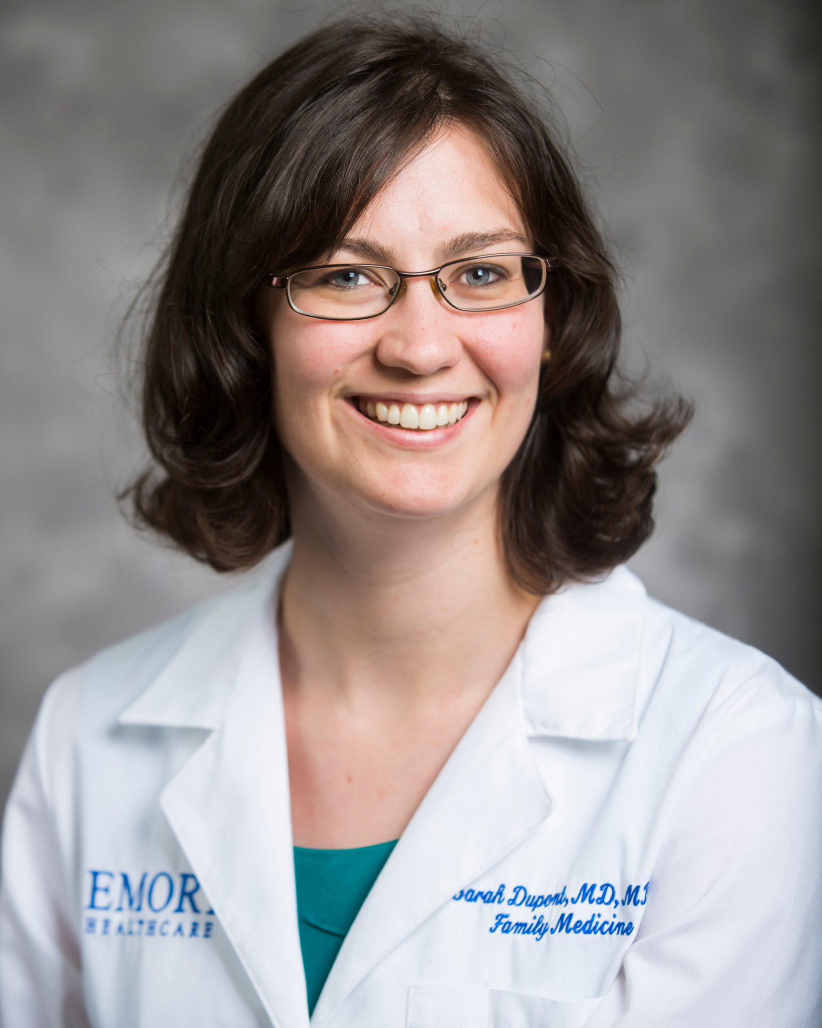 Sarah Dupont headshot