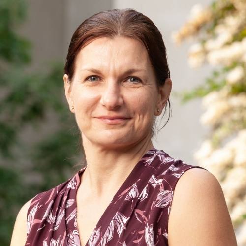 Krisztina Hanley headshot