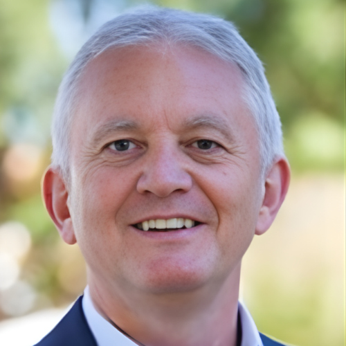 Alex Isakov headshot