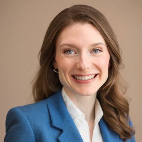 Jacqueline Lee headshot