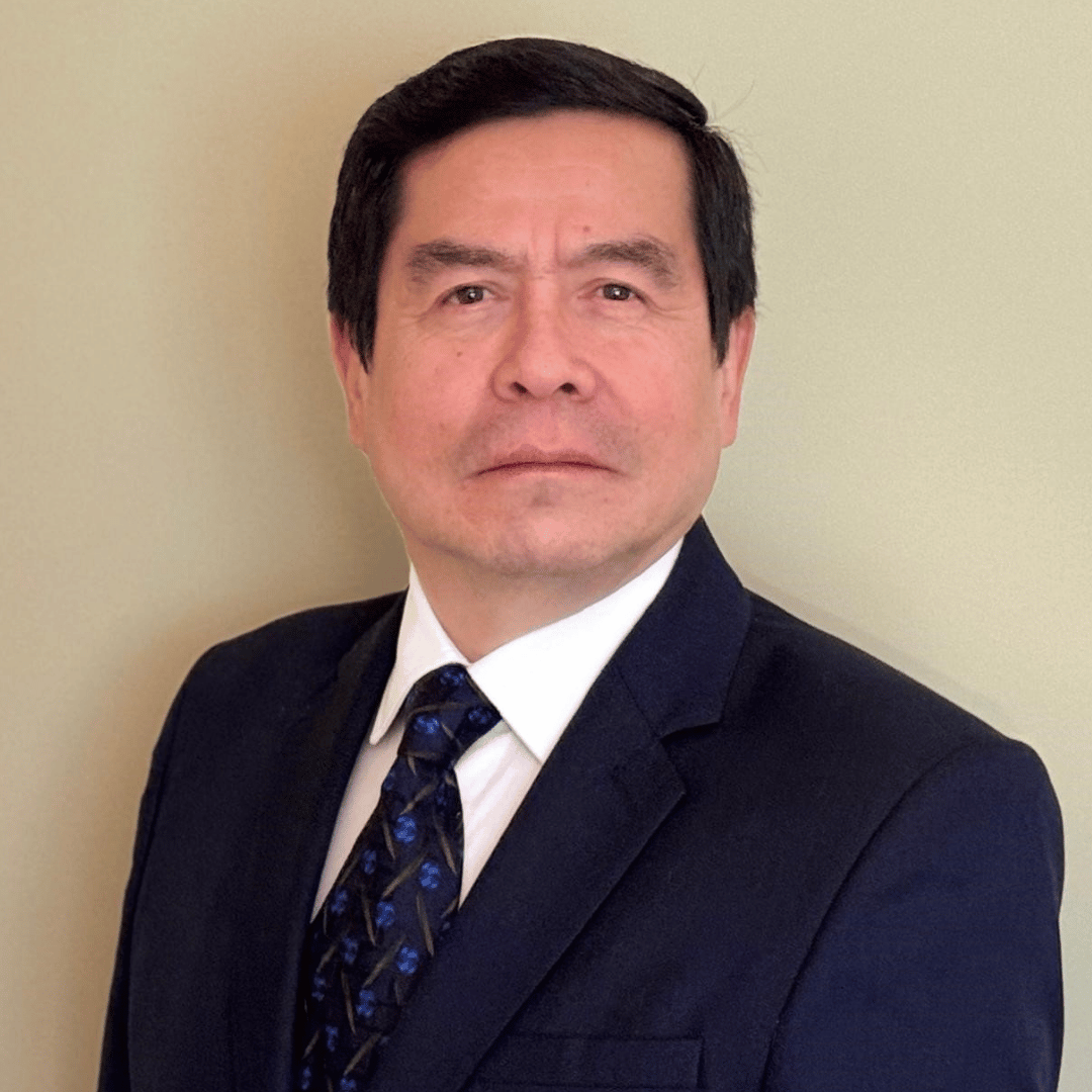 Alberto Moreno headshot