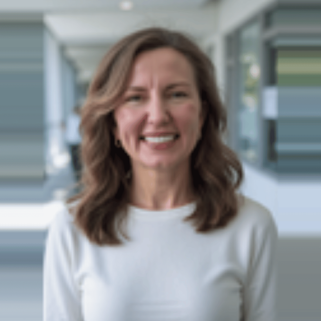 Eleanor Thomas headshot