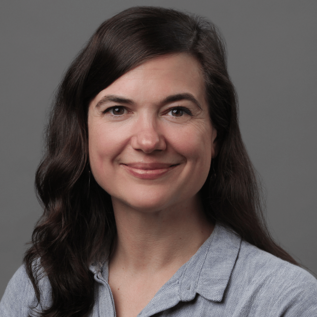 Erin Scherer headshot