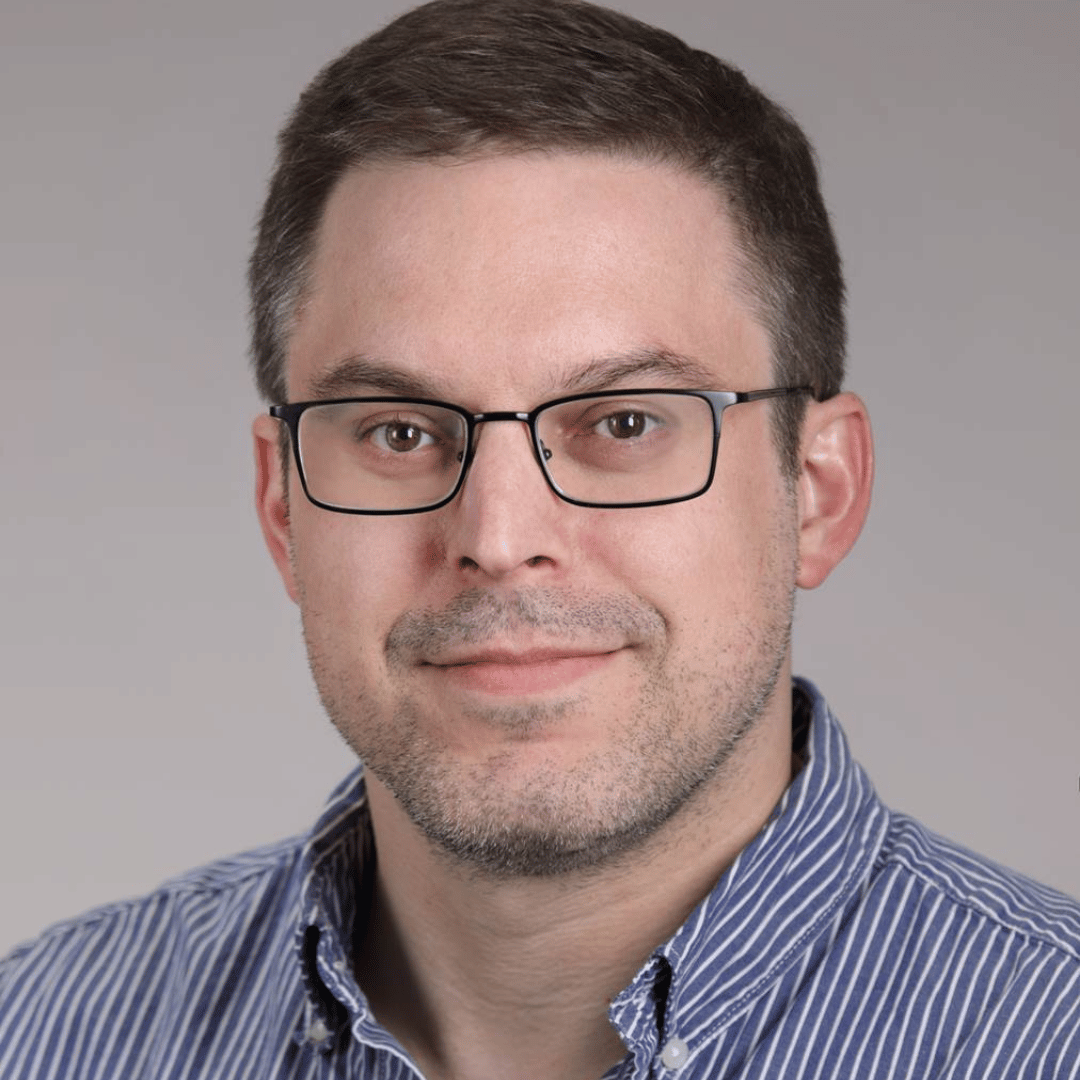 Vincent Costa headshot