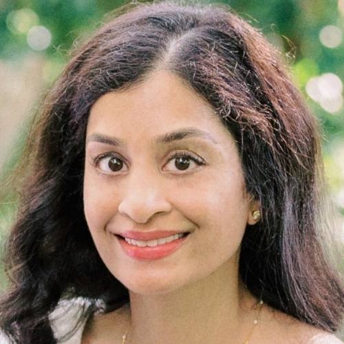 Ratna Vadlamudi headshot