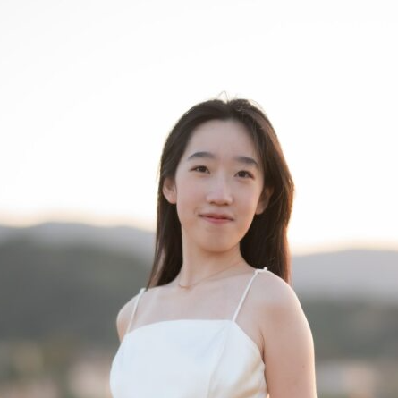 woman in white dress