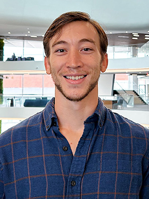 Derrick Bayer