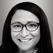 lisa harewood headshot