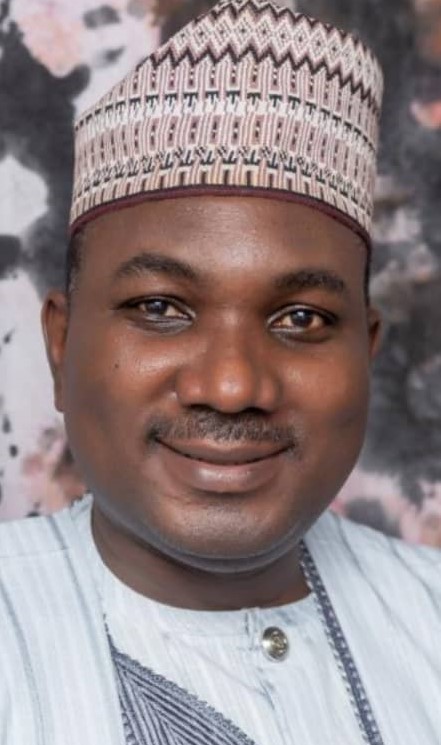 olabanjo-ogunsola-headshot