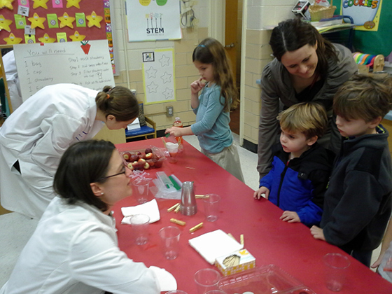 Kids learn about DNA from Adrianne