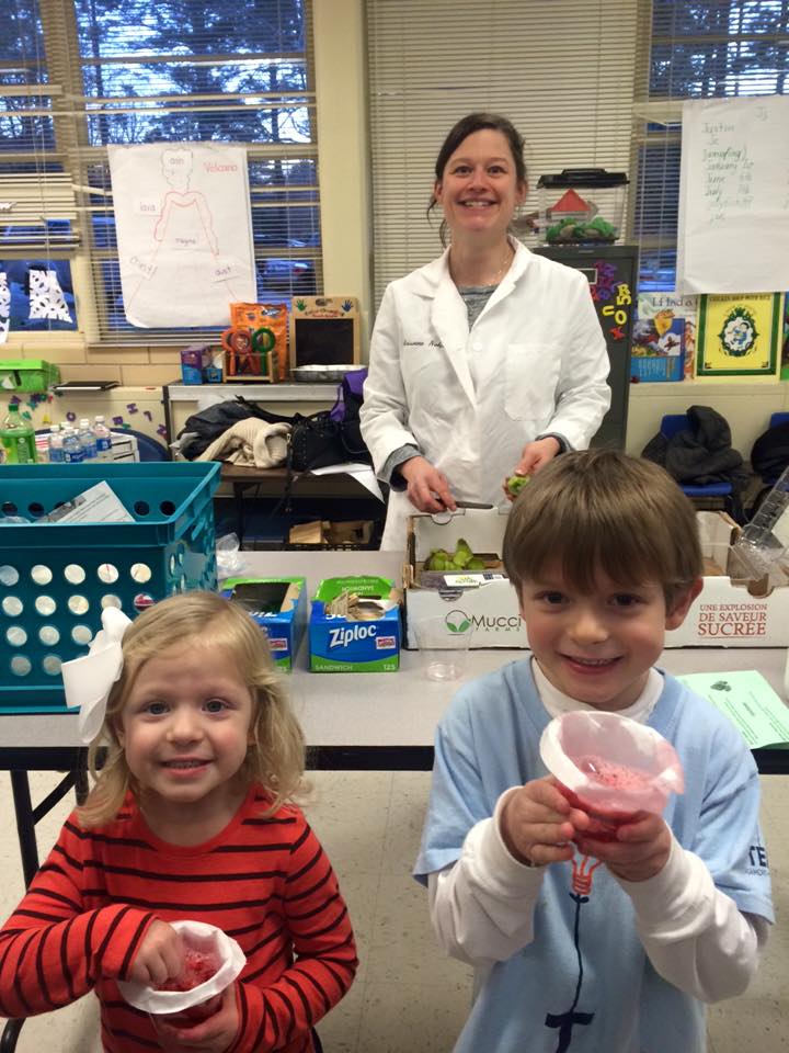 Kids learn about DNA from Adrianne