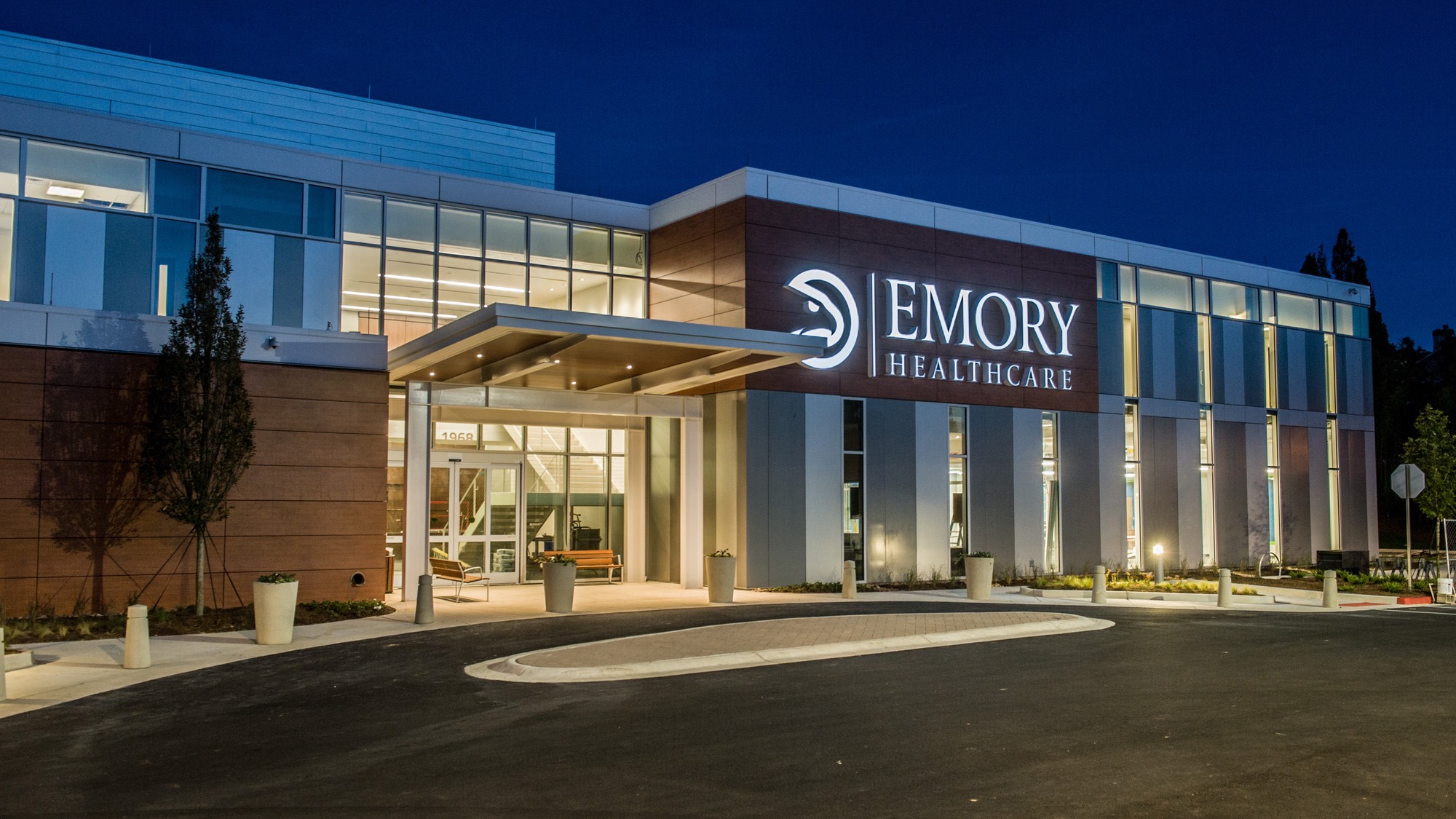 Emory Healthcare and the Atlanta Falcons officially open new orthopaedics  clinic and sports performance and research center