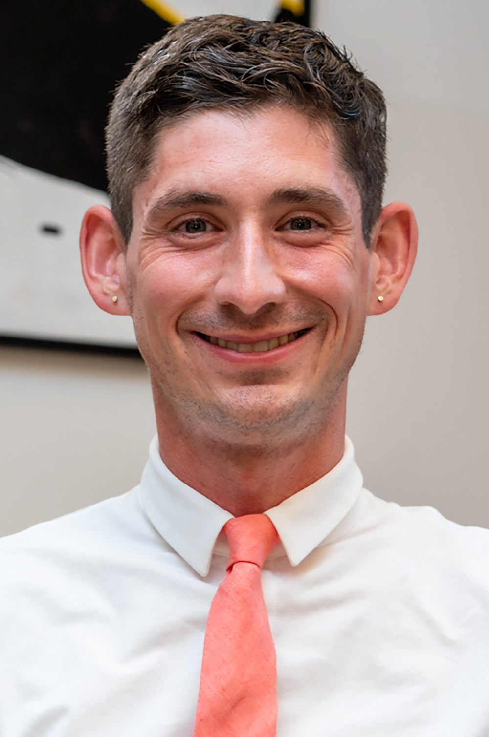 Albert Fernandez headshot