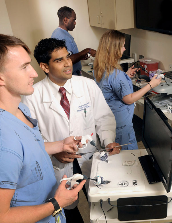 Residents in the simulation lab.