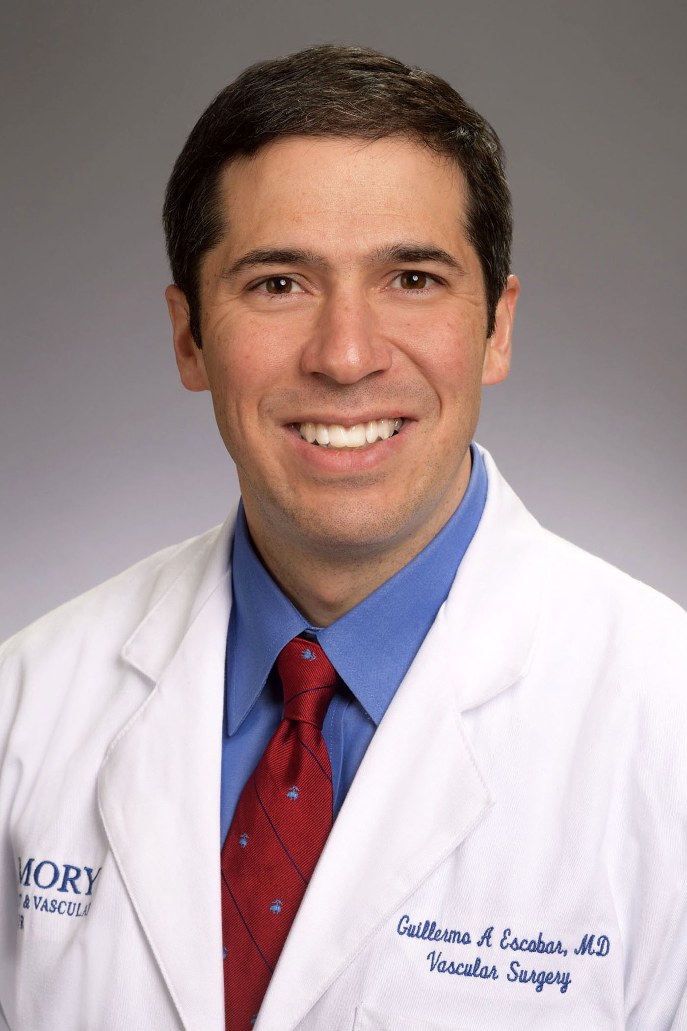Dr. Guillermo Escobar