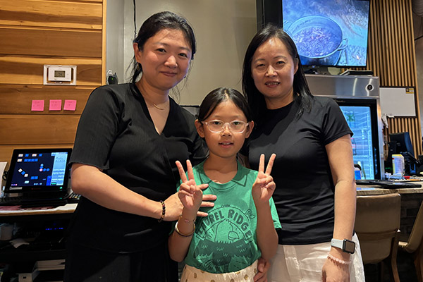 Dr. Xie and Dr. Yu together at farewell party
